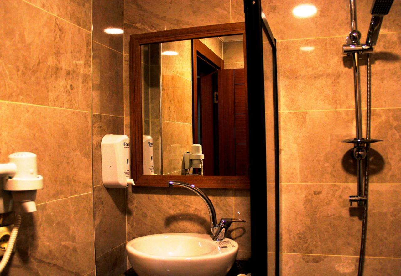 Gross Hotel Istanbul Exterior photo